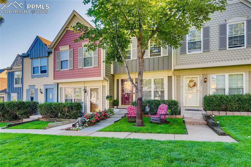 3642 Queen Anne Way - Photo 1