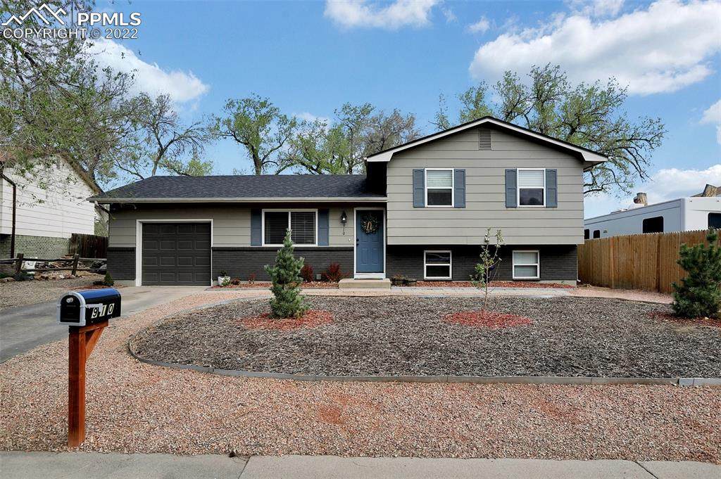 910 De La Vista Court - Photo 1