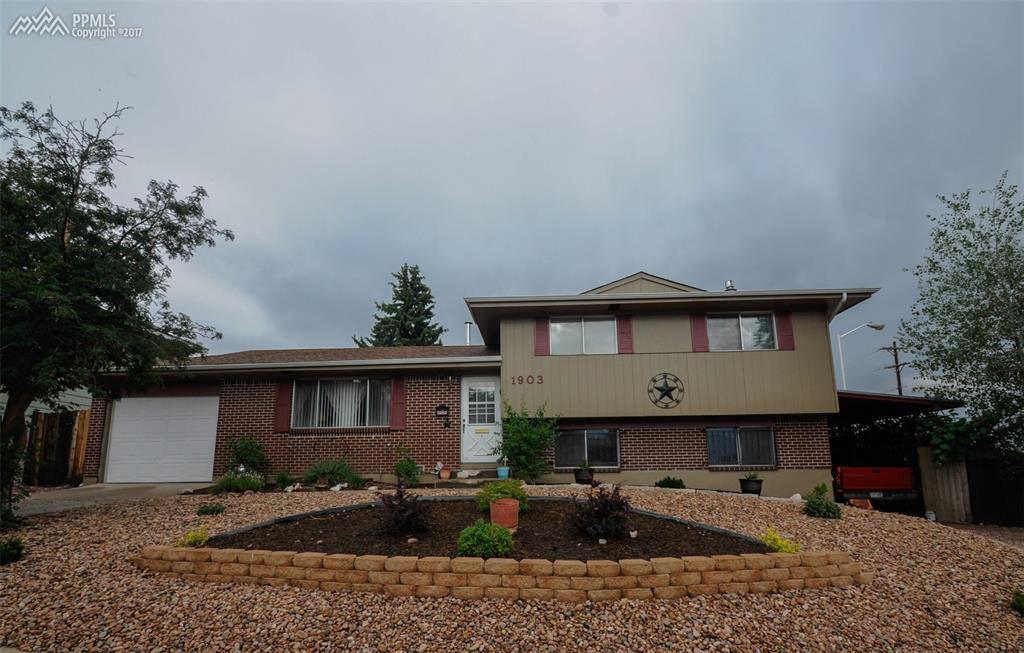 1903 Sussex Lane - Photo 1