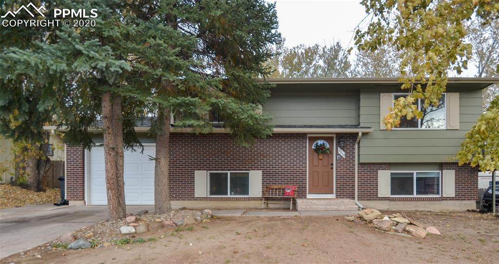 2015 Capulin Drive - Photo 1