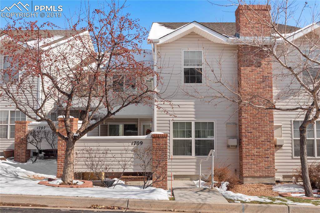 1709 Victorian Point - Photo 1