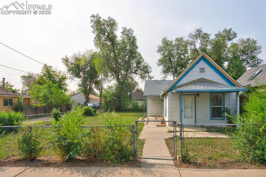 323 Dale Street - Photo 1