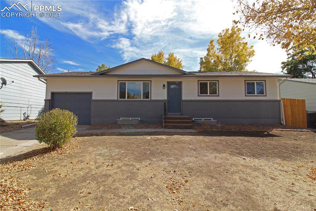 3854 Vaquero Circle - Photo 1