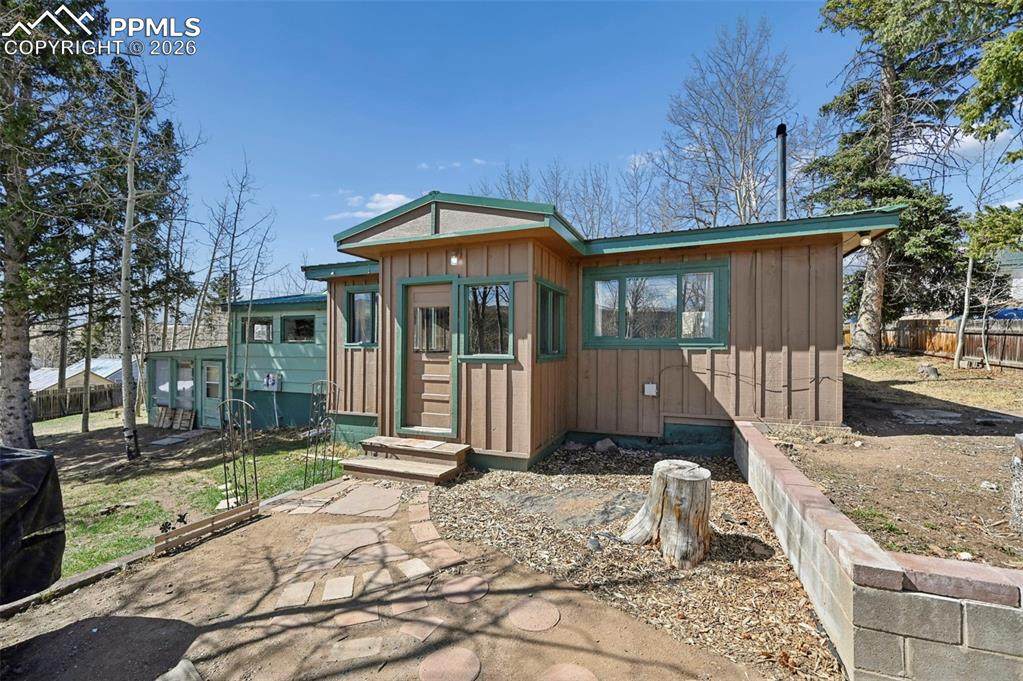 128 Eaton Avenue - Photo 1
