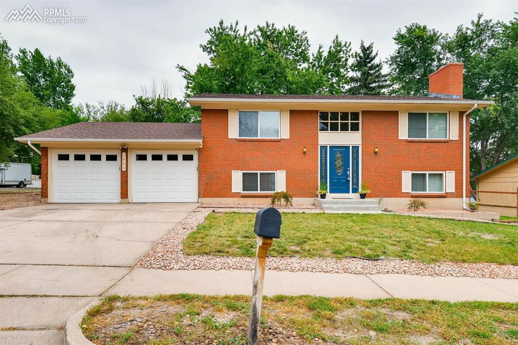 1425 Querida Drive - Photo 1