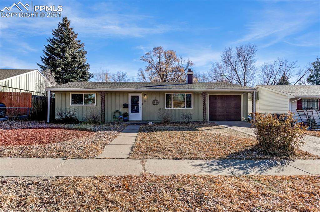 11 Brentwood Drive - Photo 1