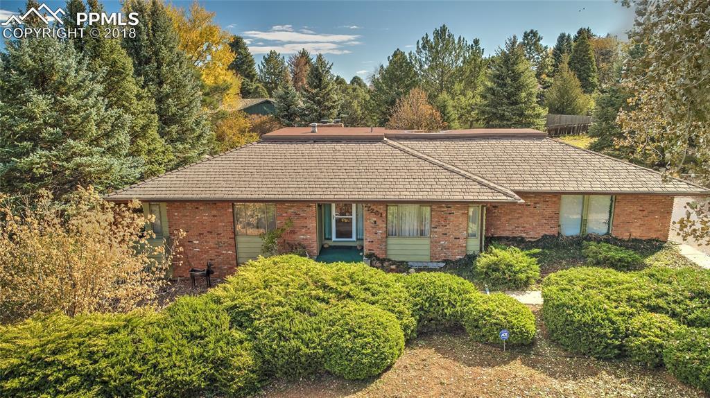 1201 Cresta Road - Photo 1