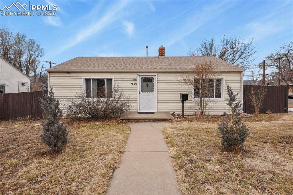 930 Union Boulevard - Photo 1