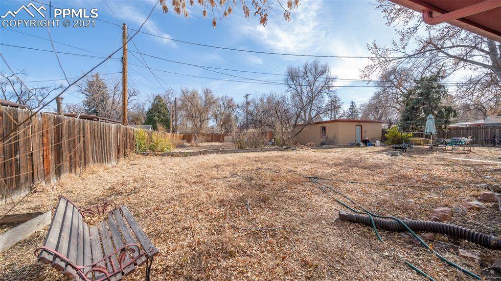 221 Sheridan Avenue - Photo 1