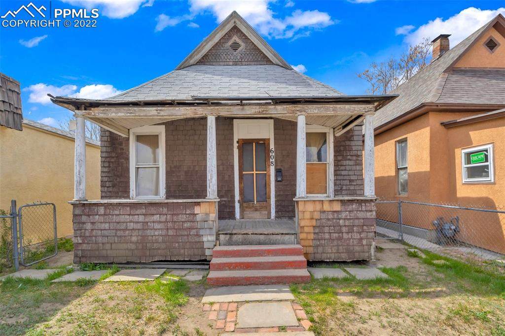 608 8th Street - Photo 1