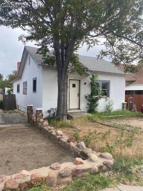 718 8th Street - Photo 1