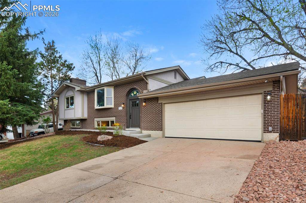 2620 Penacho Circle - Photo 1