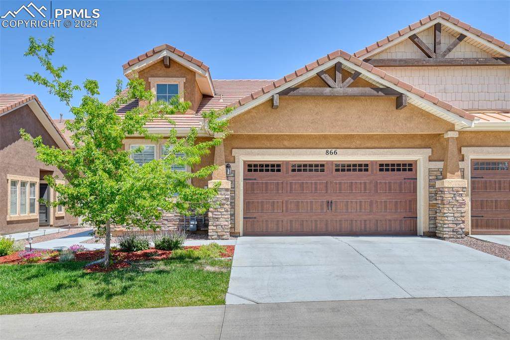 866 Yellow Jasper Point - Photo 1