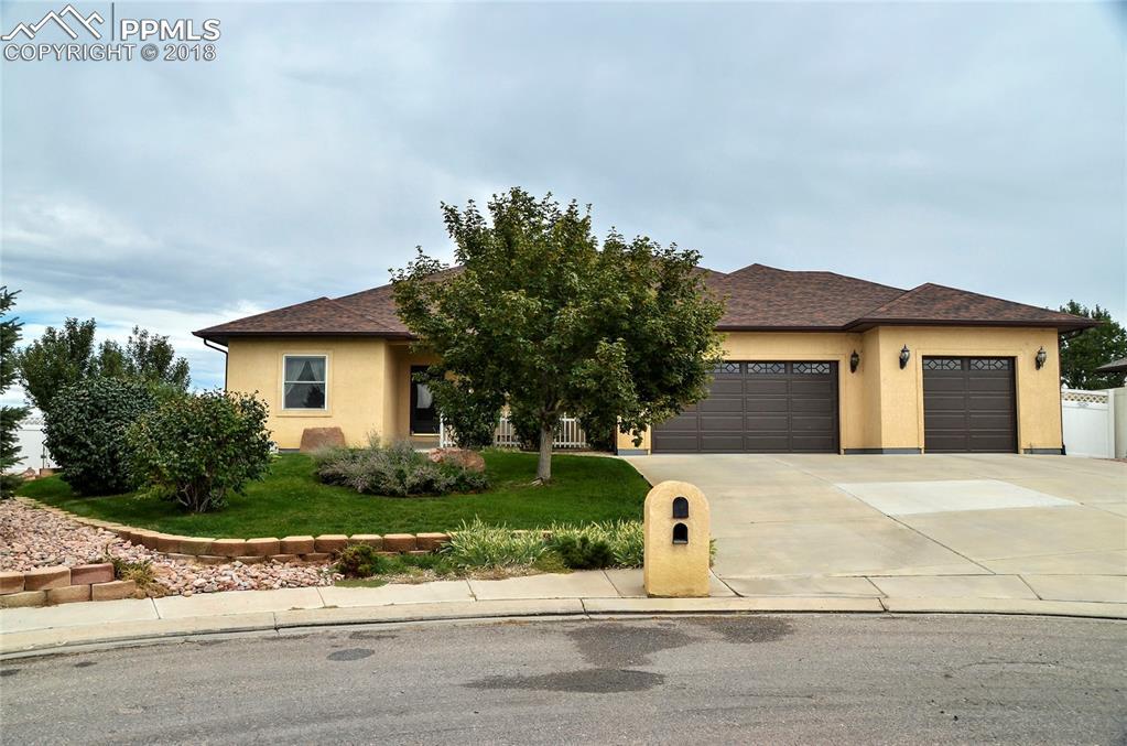 10 Erica Court - Photo 1