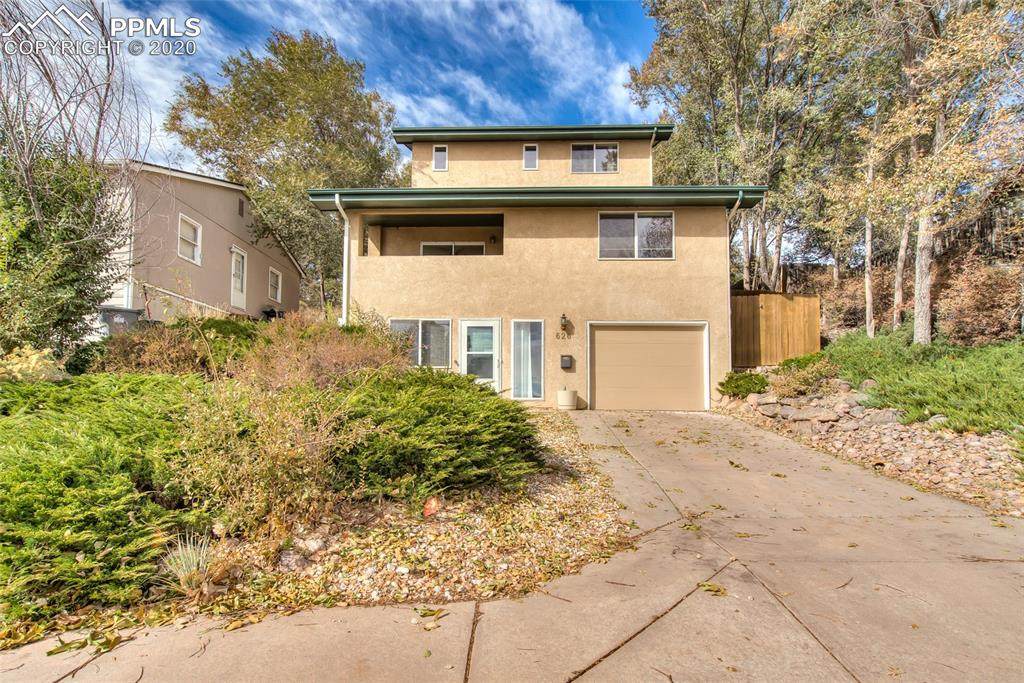 626 Superior Street - Photo 1