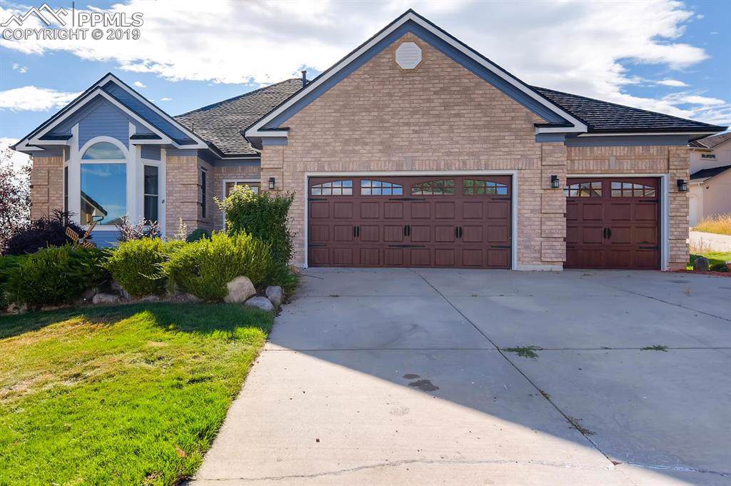 725 Elkglen Court - Photo 1