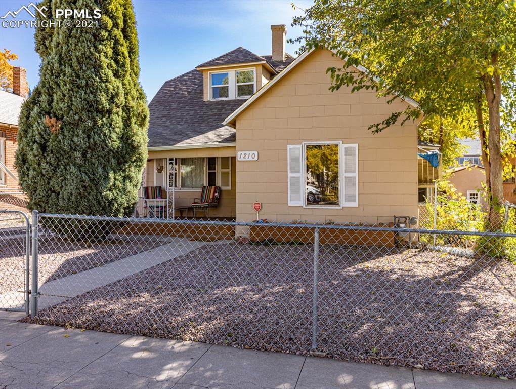 1210 8th Street - Photo 1