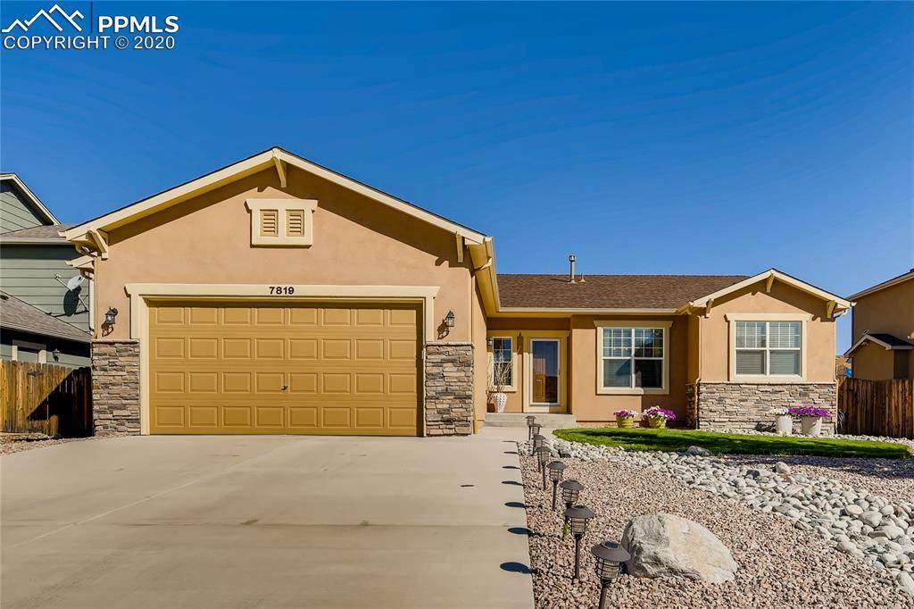 7819 Renegade Hill Drive - Photo 1