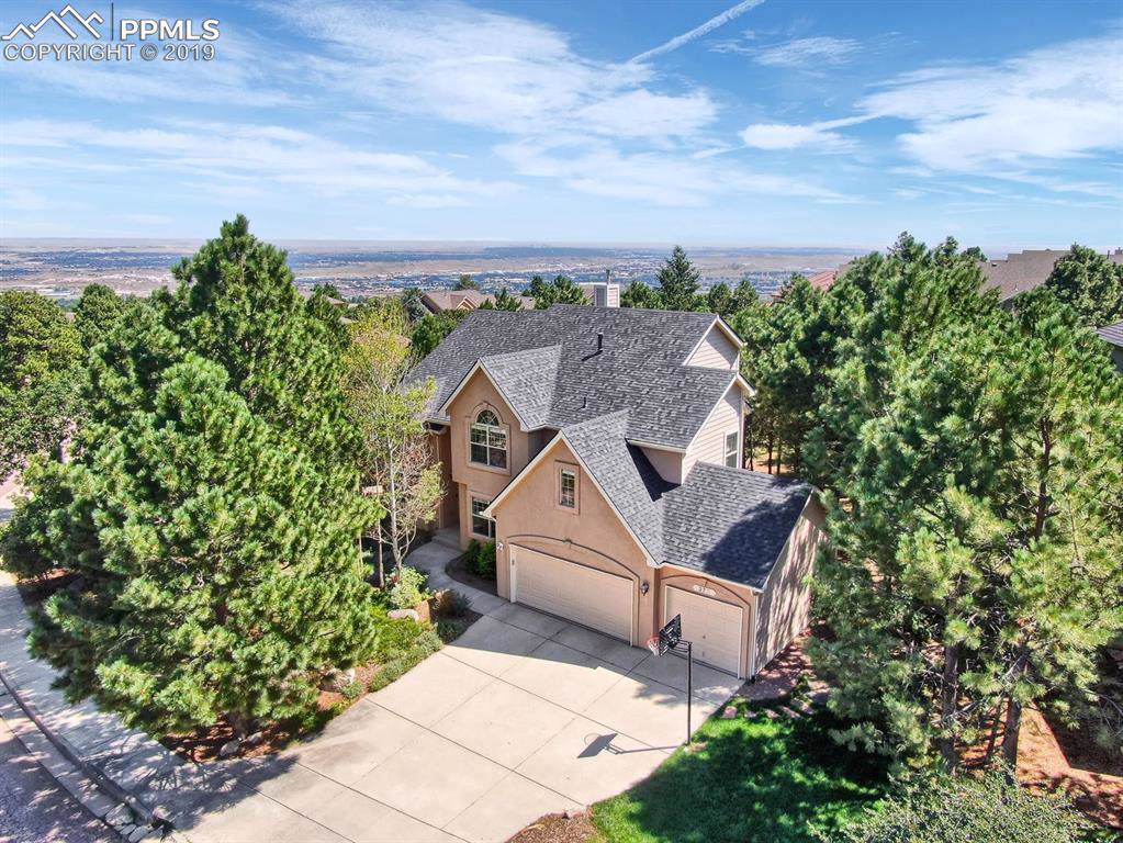 375 Paisley Drive - Photo 1
