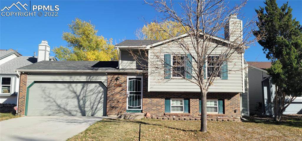 7207 White Buffalo Road - Photo 1