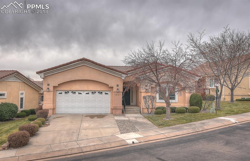 1025 Serabella Grove - Photo 1