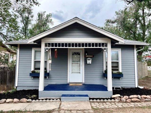 630 Bonfoy Avenue - Photo 1