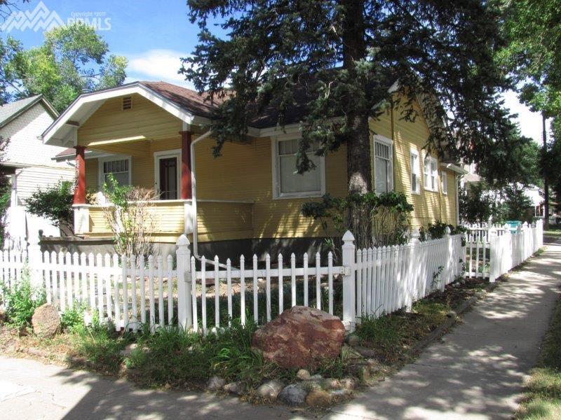 1402 Colorado Avenue - Photo 1