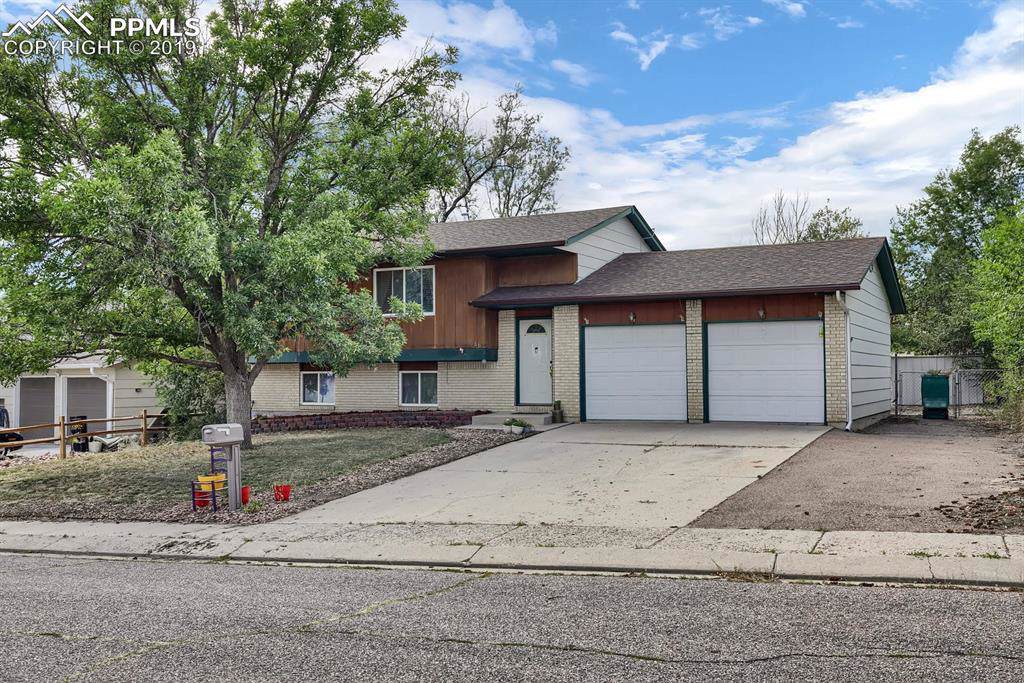 1560 Yakima Drive - Photo 1