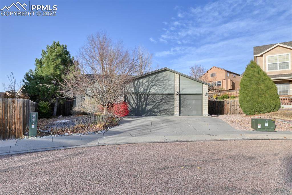 7422 Campstool Drive - Photo 1