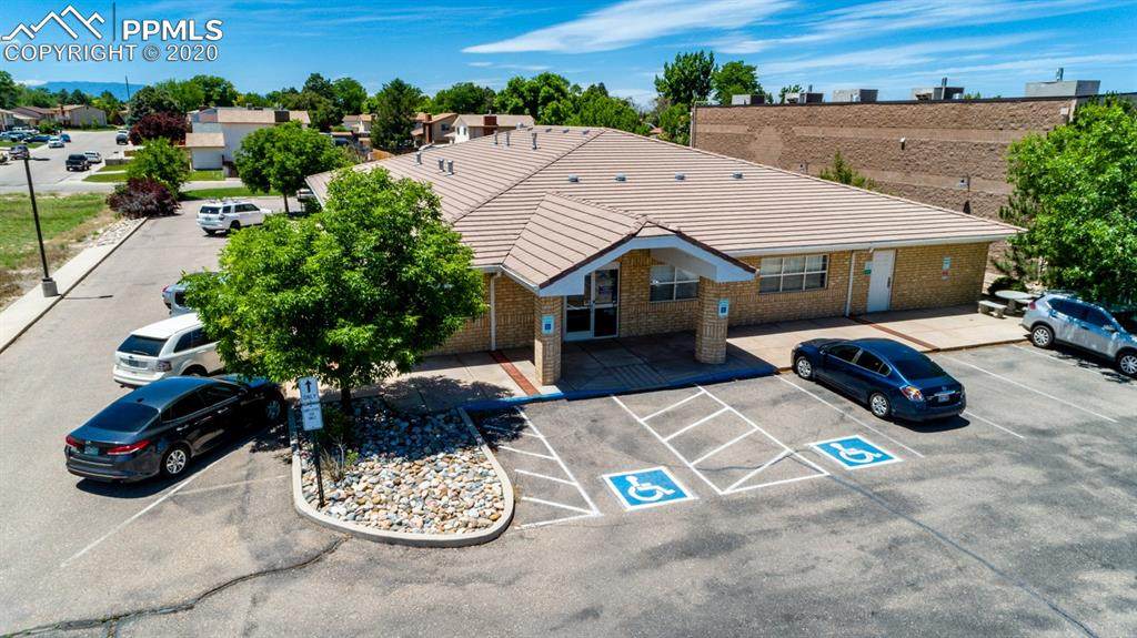 1207 Pueblo Boulevard Way - Photo 1
