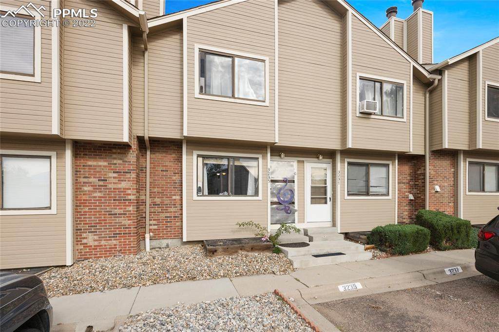 3235 Bridgewater Drive - Photo 1