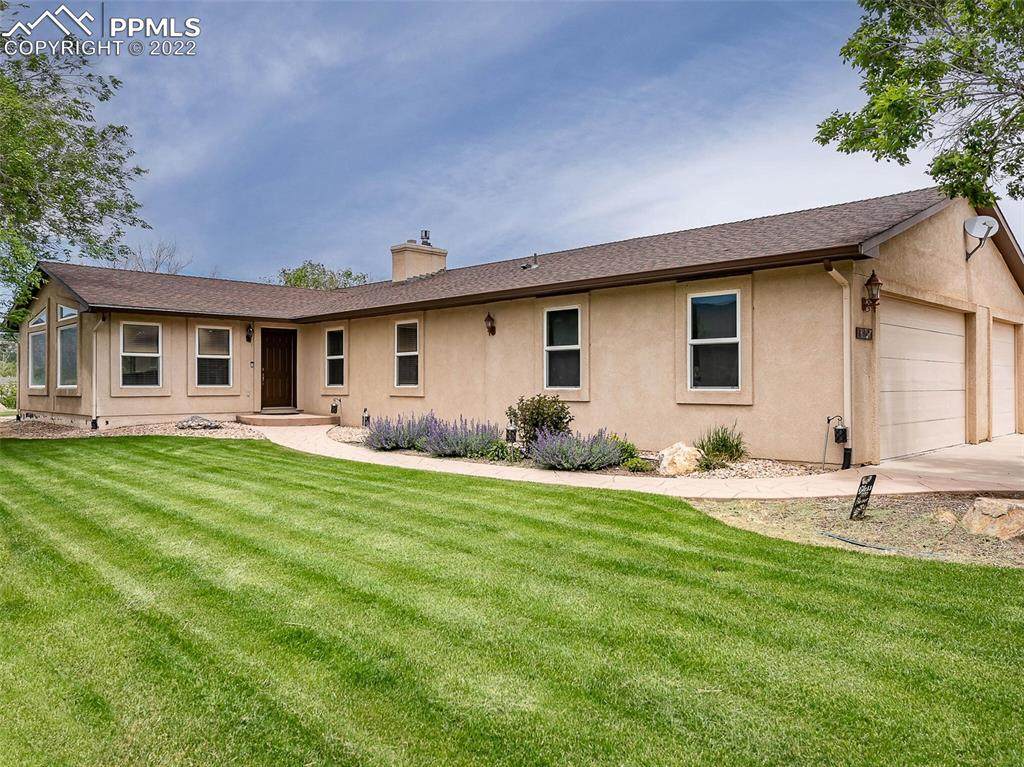 870 Circle Road - Photo 1