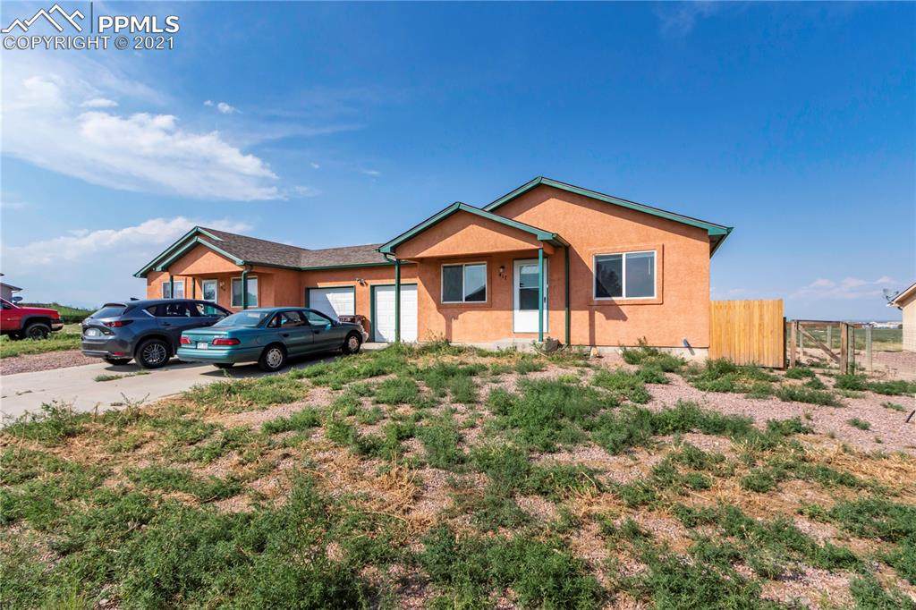 415-417 Stardust Drive - Photo 1