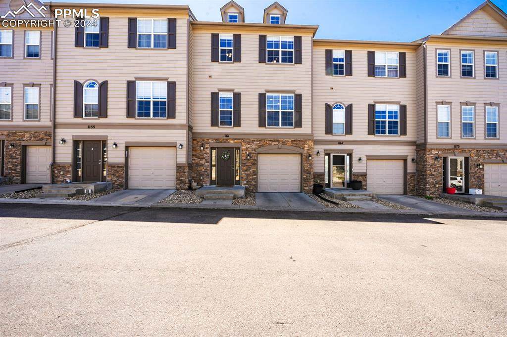 1161 Autumn Star Point - Photo 1