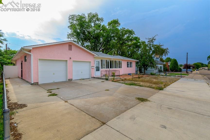 1537 Alexander Circle - Photo 1