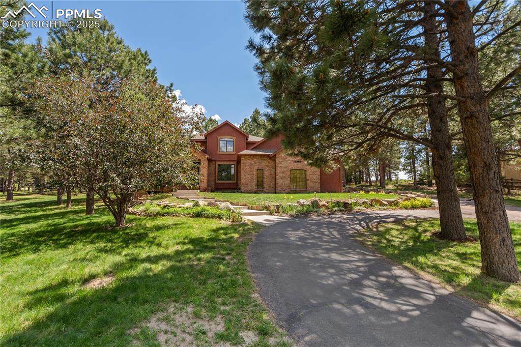 465 Indian Way - Photo 1