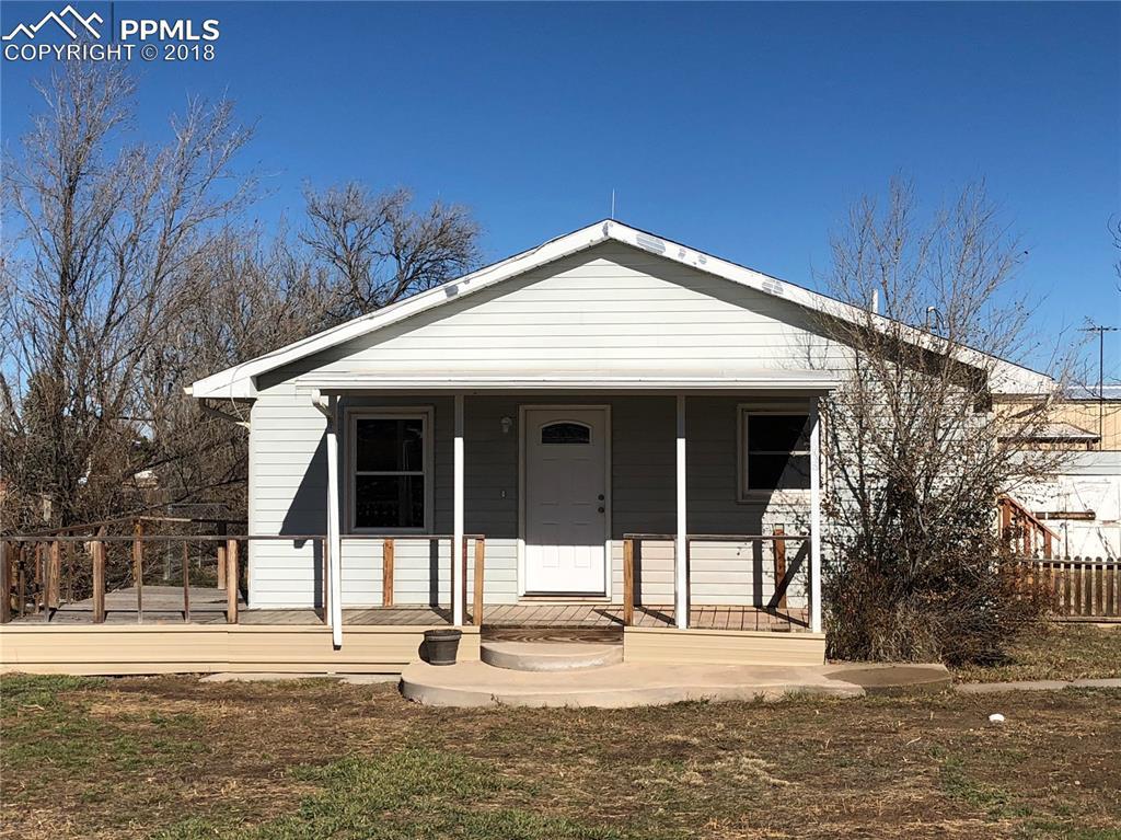 1075 8th Street - Photo 1