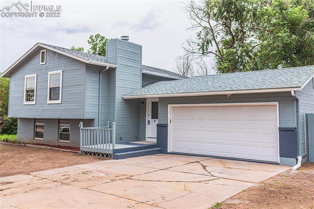 6885 Blue River Way - Photo 1