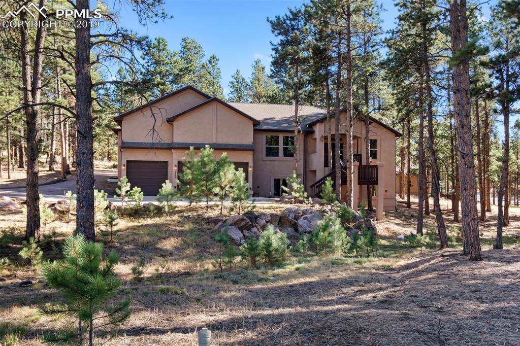 1020 Parkway Lane - Photo 1