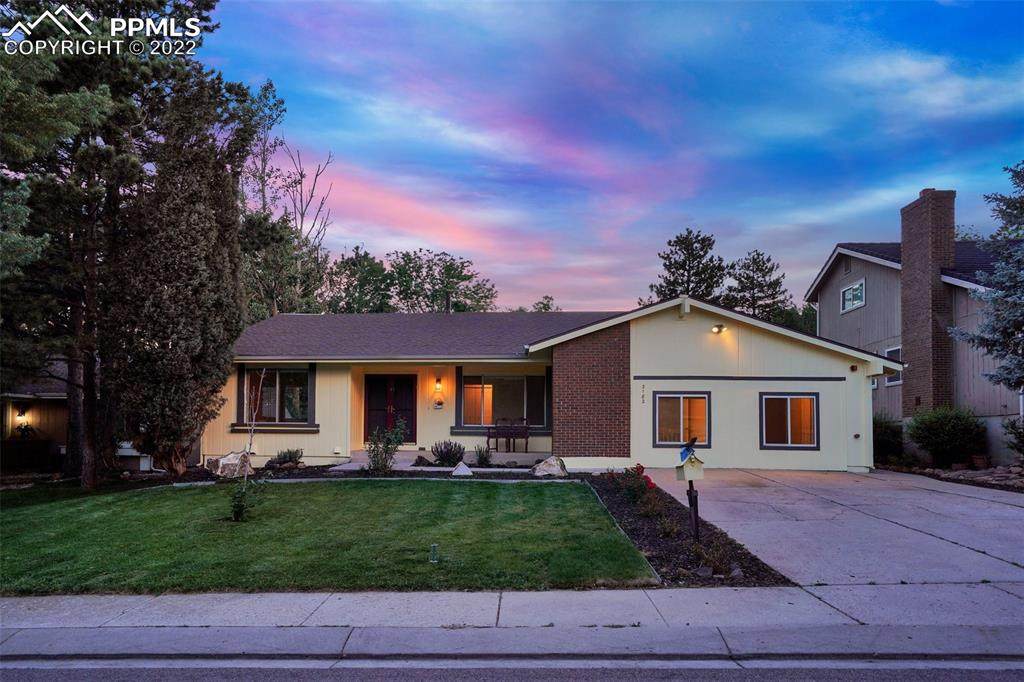 3182 Oak Creek Drive - Photo 1