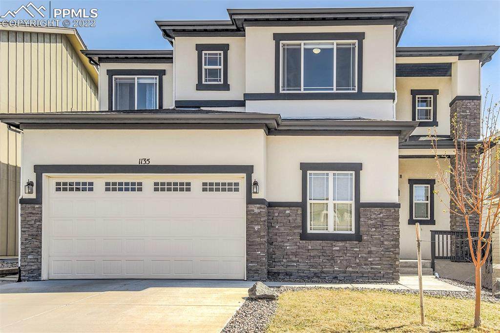 1135 Man O'war Way - Photo 1