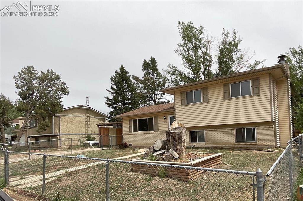 1471 Southmoor Drive - Photo 1