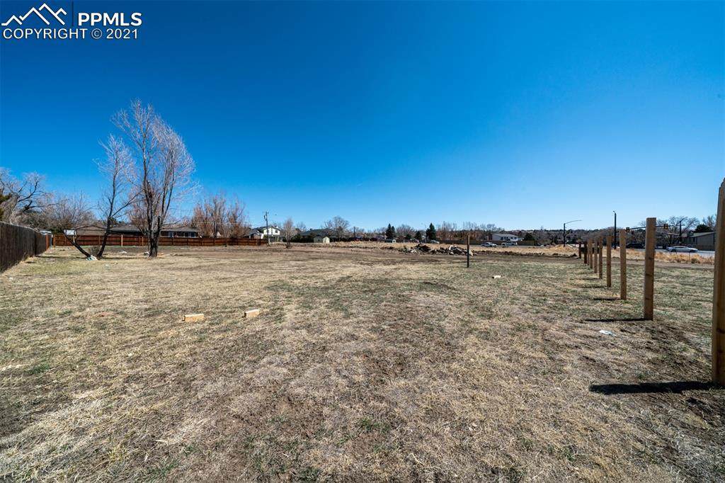 4855 Platinum Drive - Photo 1
