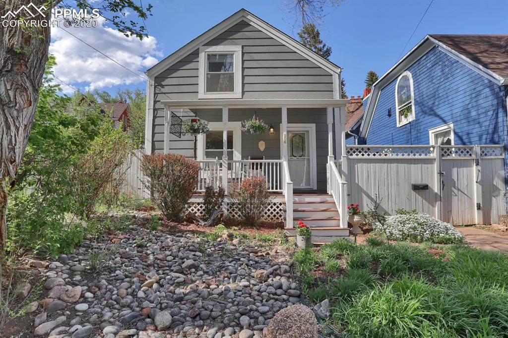208 Ruxton Avenue - Photo 1 208 Ruxton Avenue - Photo 1
