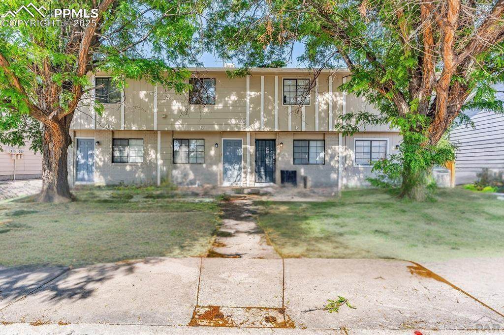 25 Royal Crest Drive - Photo 1