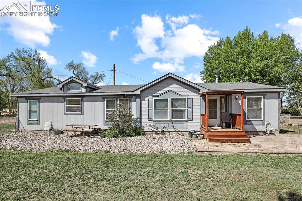 511 Petroleum Avenue - Photo 1