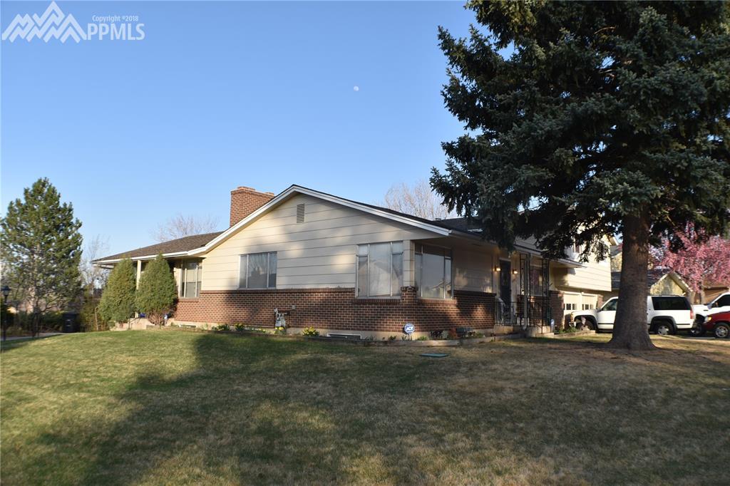 2109 Broadmoor Road Circle - Photo 1