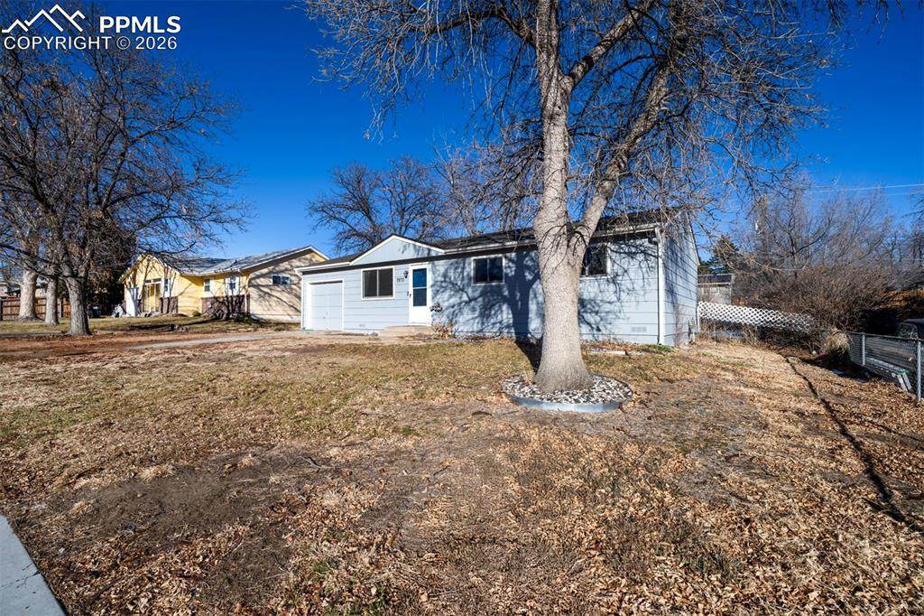 1911 Del Mar Drive - Photo 1