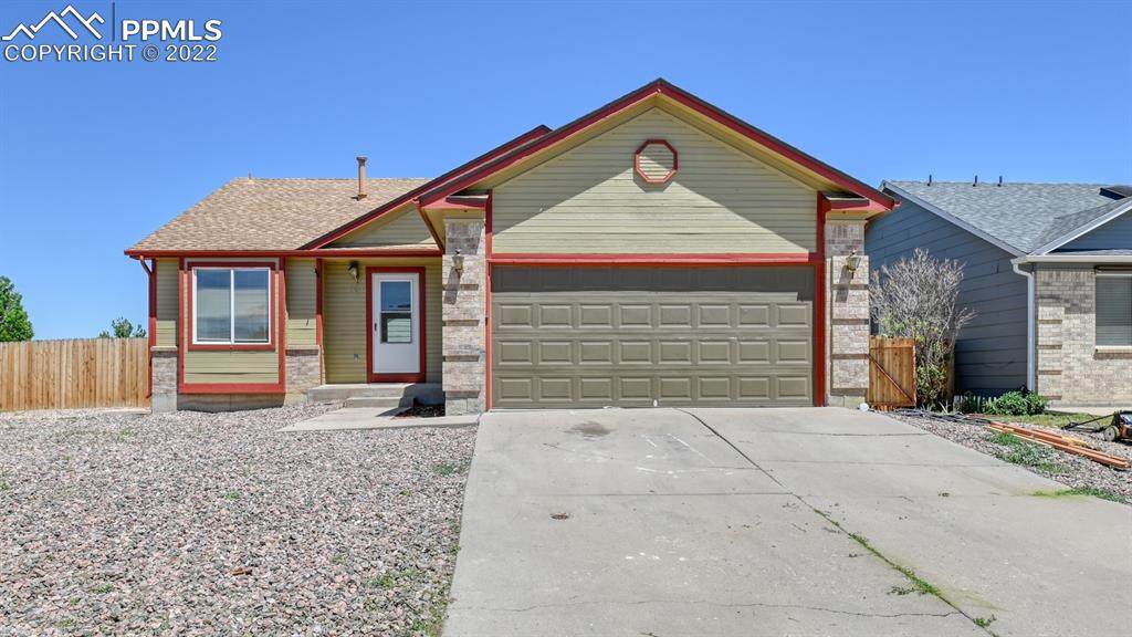 703 Daffodil Street - Photo 1
