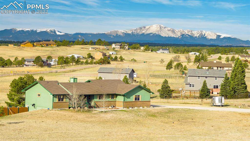 12860 Lariat Circle - Photo 1